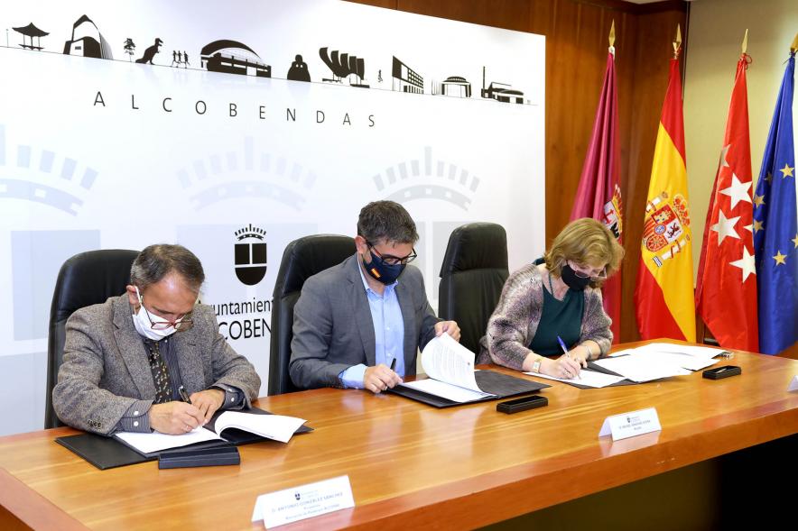 Momento de la firma
