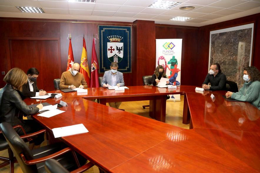 Vista general en el momento de la Firma Convenio PMD - FUNDAL - SUNGENER -2021