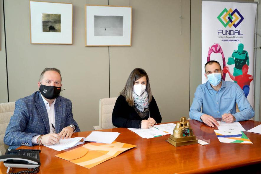 Momento de la firma