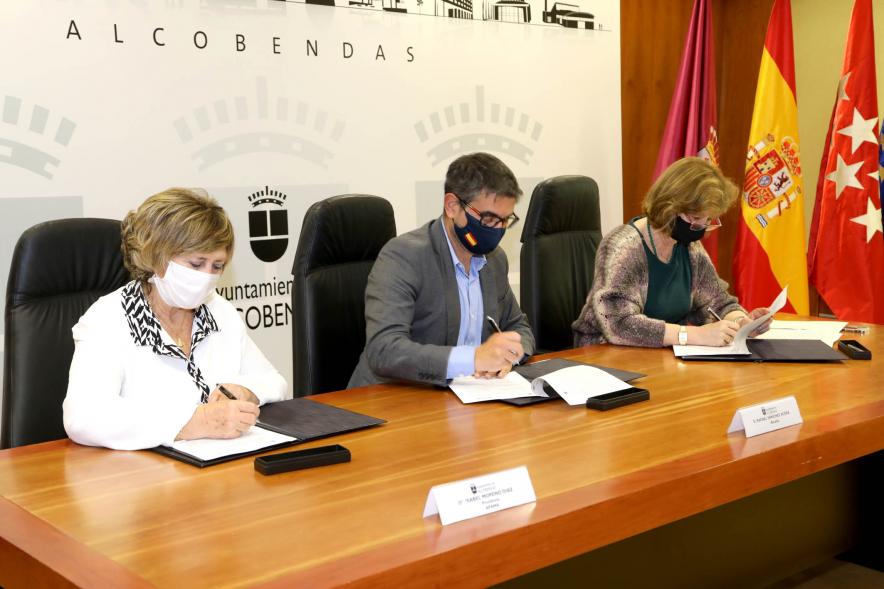 Momento de la firma