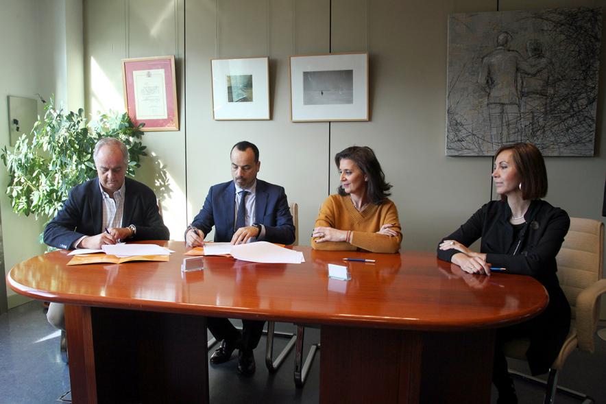 Momento de la firma