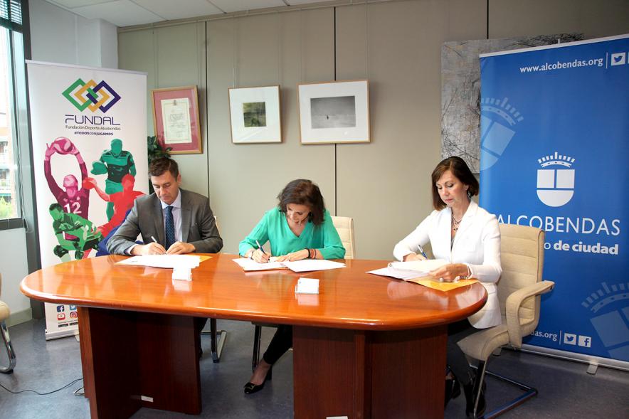 Momento de la firma