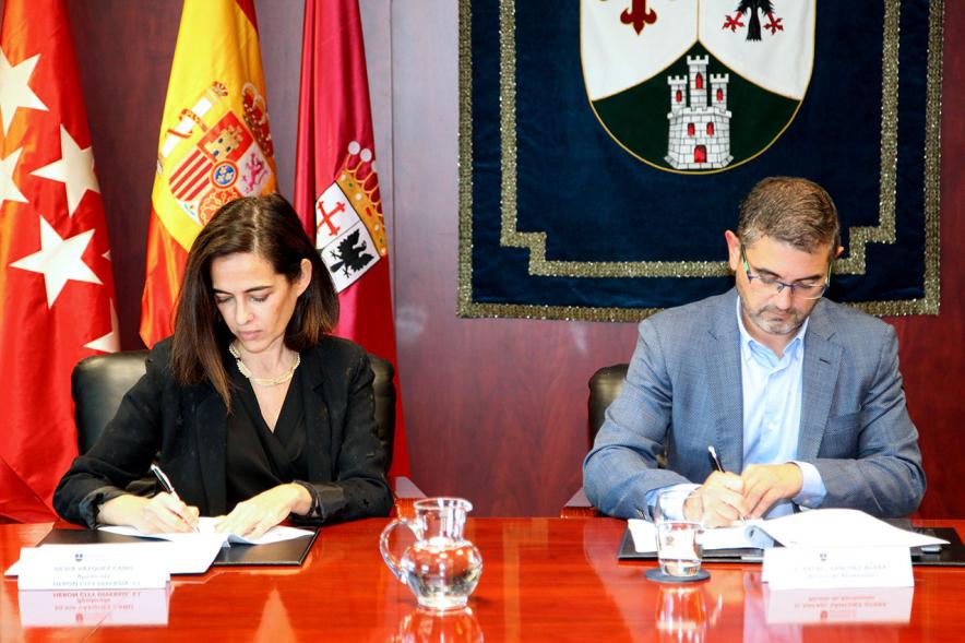 Momento de la firma