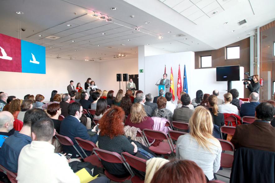 Entrega de Convenios de Colaboración contra la Violencia de Género y Promoción de Igualdad de Oportunidades - Panorámica del acto.