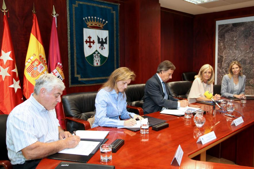 Momento de la firma