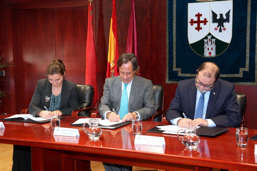 Momento de la firma
