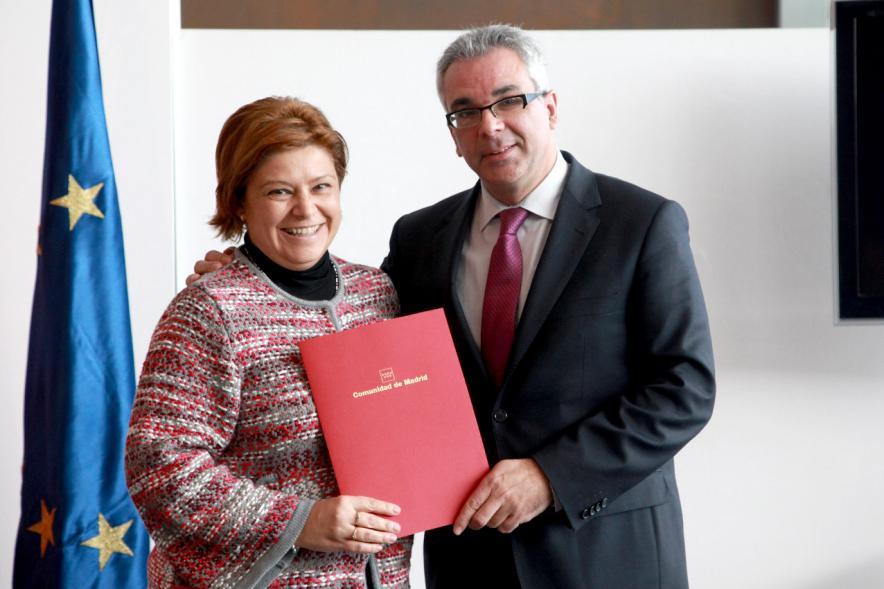 Entrega de Convenios de Colaboración contra la Violencia de Género y Promoción de Igualdad de Oportunidades -Entrega de menciones.