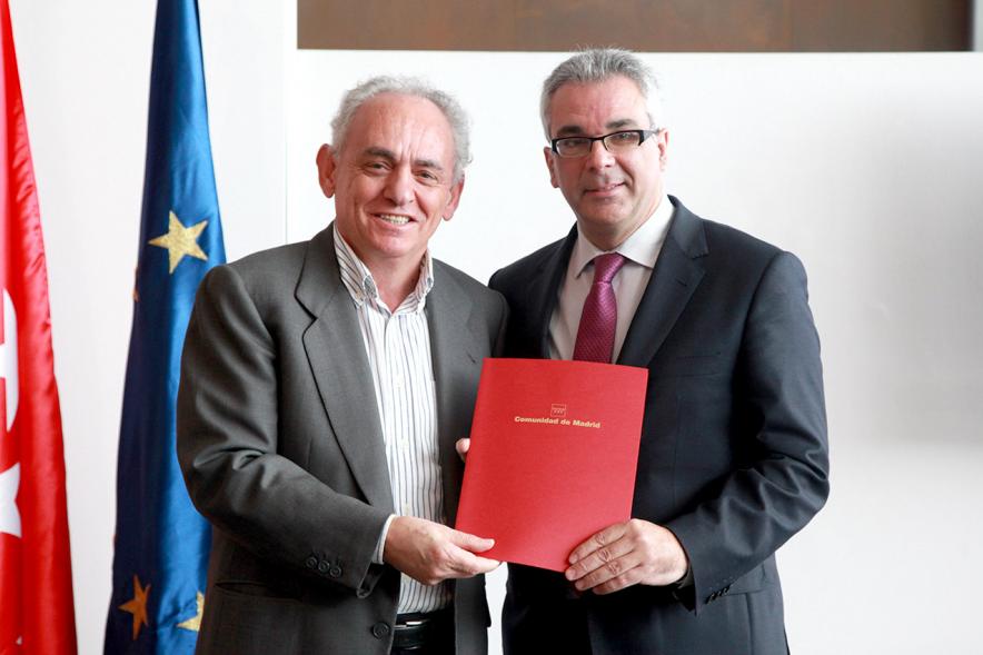 Entrega de Convenios de Colaboración contra la Violencia de Género y Promoción de Igualdad de Oportunidades - Entrega de menciones.