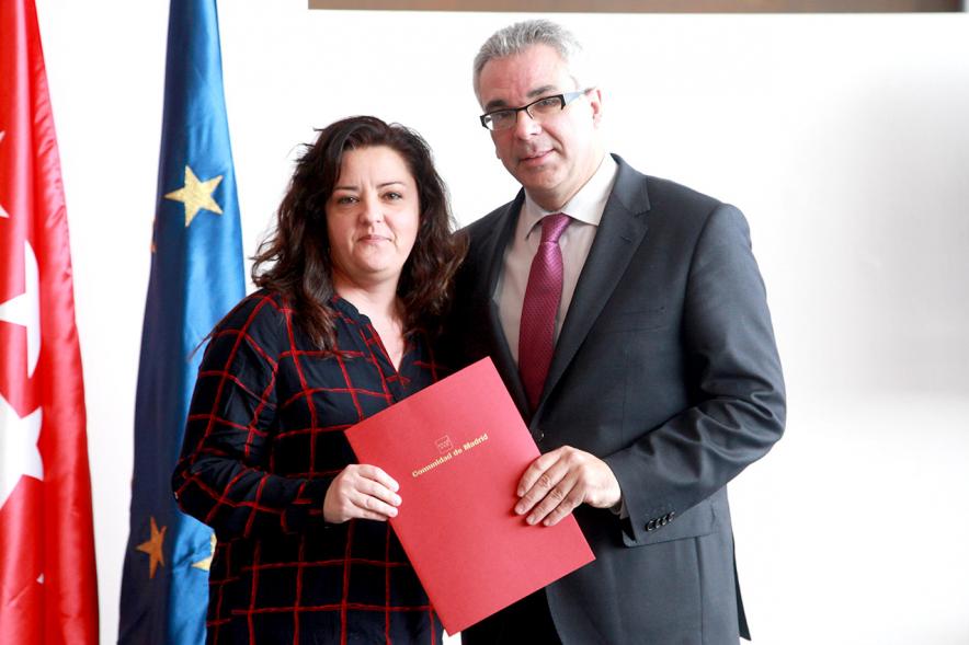 Entrega de Convenios de Colaboración contra la Violencia de Género y Promoción de Igualdad de Oportunidades - Entrega de menciones.