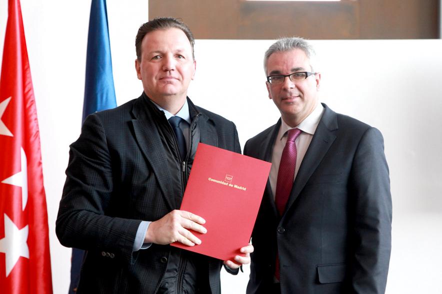 Entrega de Convenios de Colaboración contra la Violencia de Género y Promoción de Igualdad de Oportunidades - Entrega de menciones.
