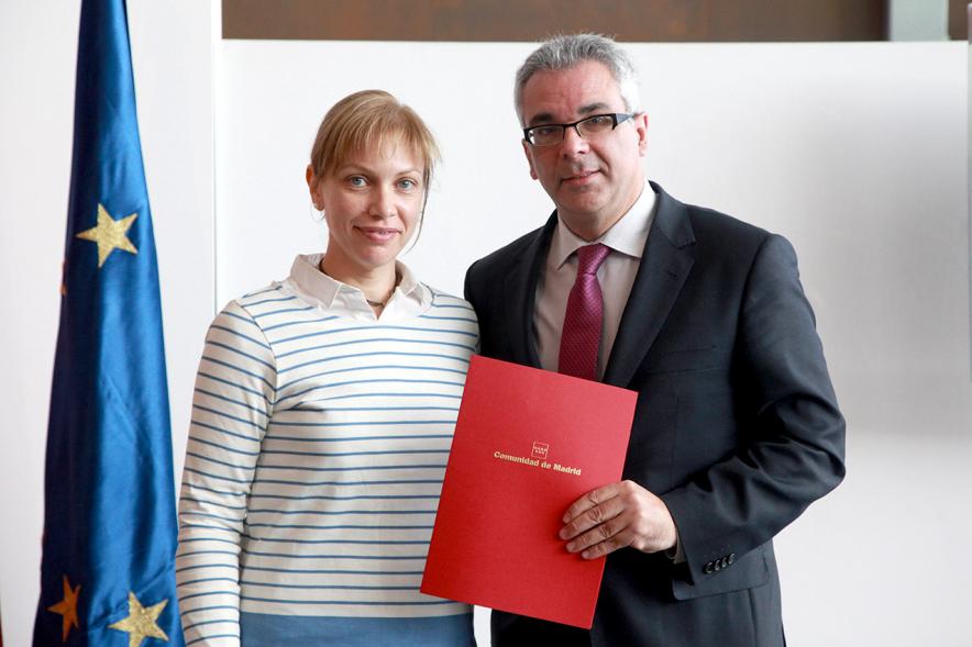Entrega de Convenios de Colaboración contra la Violencia de Género y Promoción de Igualdad de Oportunidades - Entrega de menciones.