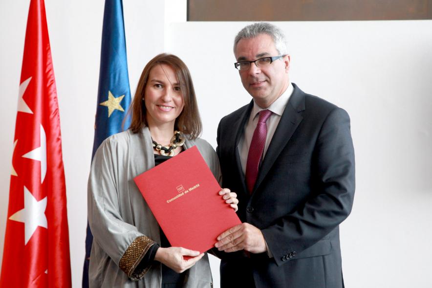 Entrega de Convenios de Colaboración contra la Violencia de Género y Promoción de Igualdad de Oportunidades - Entrega de menciones. 