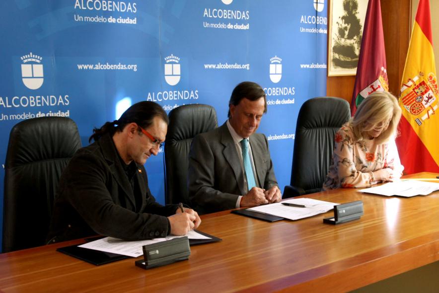 Momento de la firma