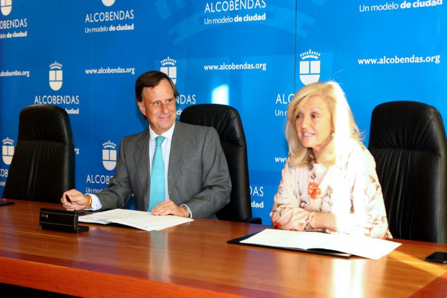 Representantes del ayuntamiento durante el evento
