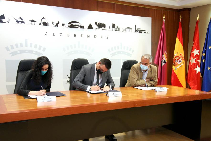 Momento de la firma