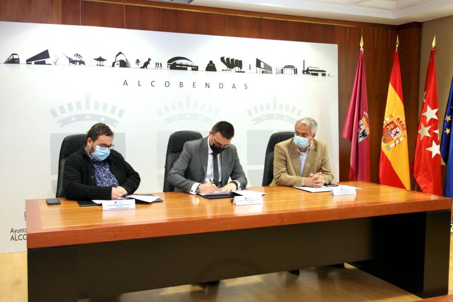Momento de la firma