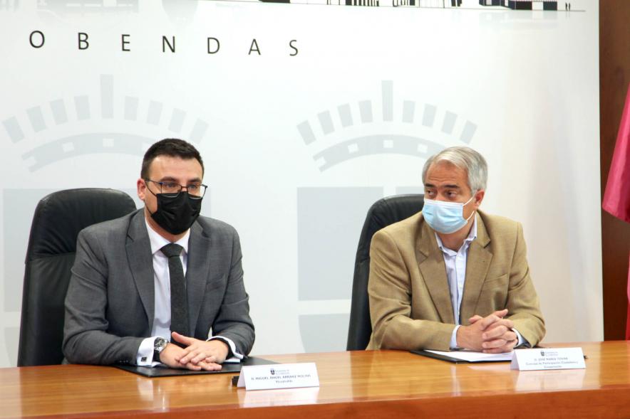 Representantes del ayuntamiento durante el evento