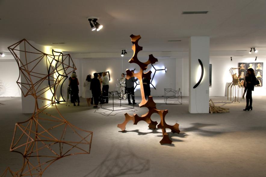 Inauguración Exposición Cosmología de Diego Canogar -  Frontal de la exposición.