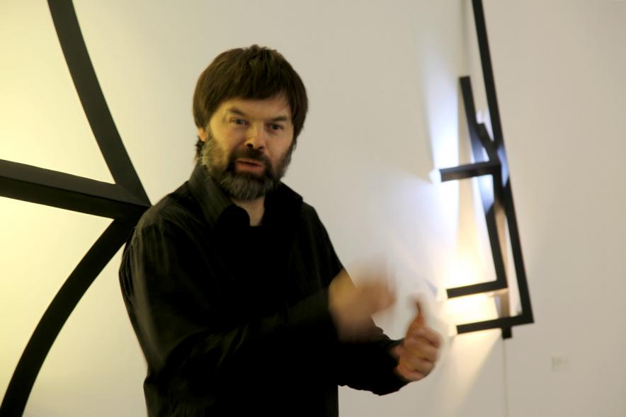 Inauguración Exposición Cosmología de Diego Canogar - El autor.