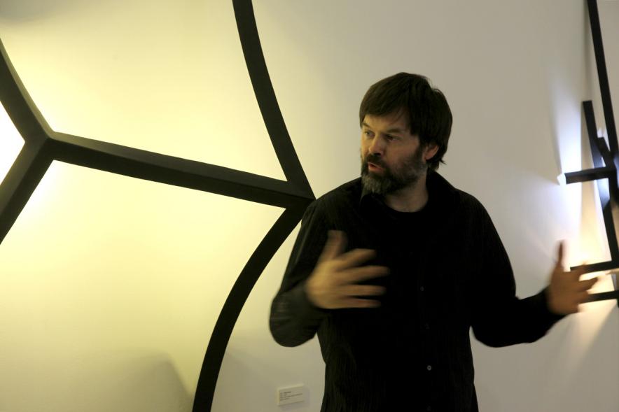 Inauguración Exposición Cosmología de Diego Canogar - El autor.