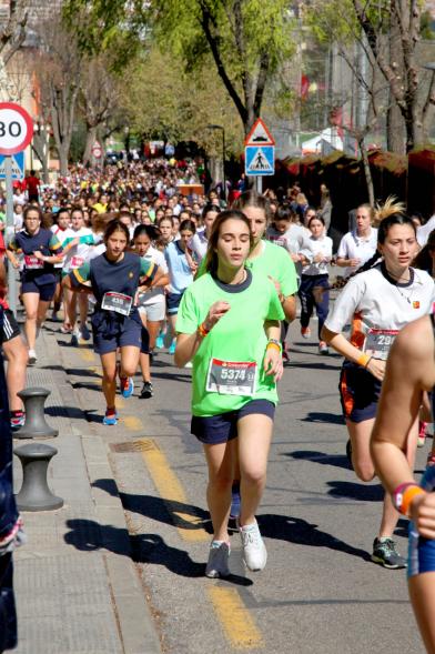 39ª Edición Cross Aldovea Detalle participantes corriendo