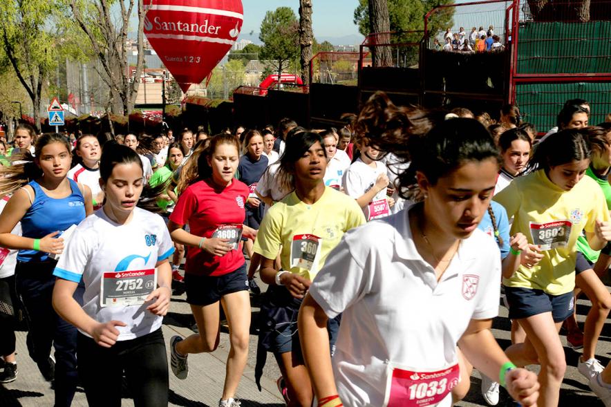 39ª Edición Cross Aldovea Detalle participantes corriendo