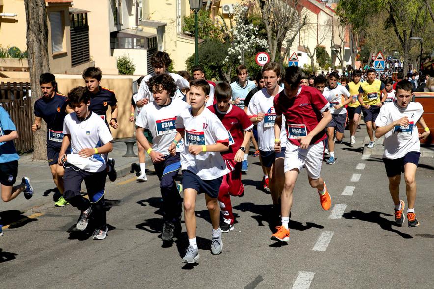 39ª Edición Cross Aldovea Detalle participantes corriendo