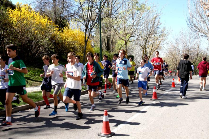 39ª Edición Cross Aldovea Detalle participantes corriendo