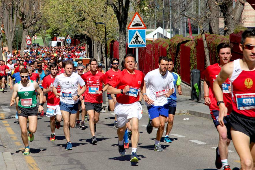 39ª Edición Cross Aldovea Detalle participantes corriendo