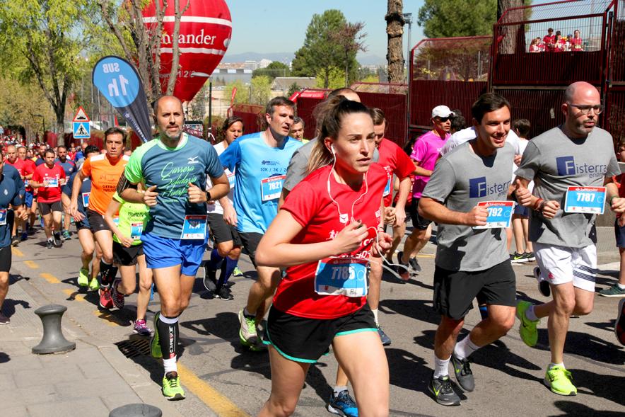 39ª Edición Cross Aldovea Detalle participantes corriendo