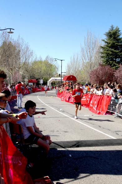 39ª Edición Cross Aldovea Detalle participantes corriendo