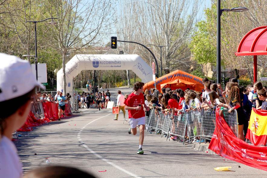 39ª Edición Cross Aldovea Detalle participantes corriendo