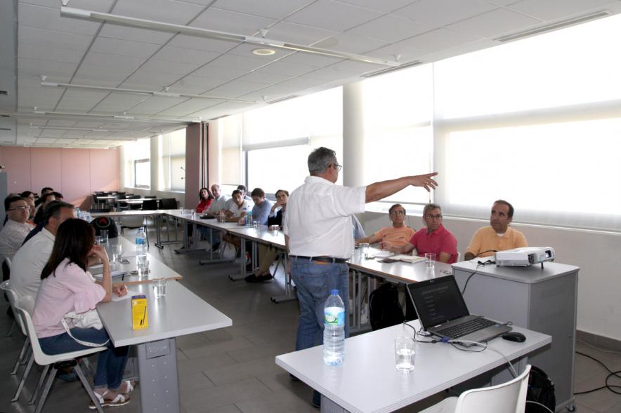 Jornada de Crowfunding Deportivo - Imagen de un momento de la conferencia.