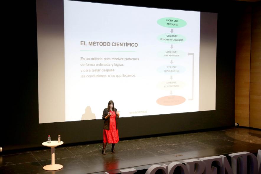 Maite Pérez, bioquímica y viróloga. Encuentro Despertando tu Curiosidad Científica -2021