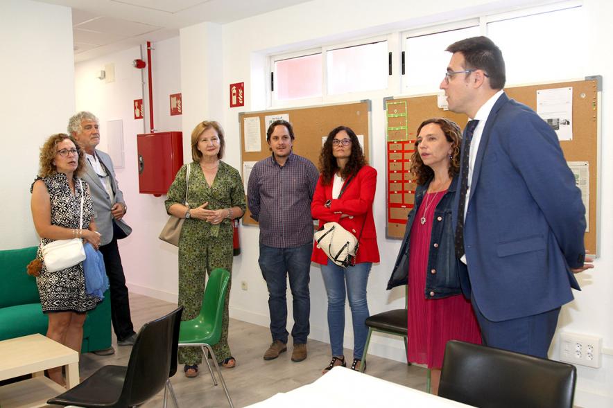 Delegación municipal durante la visita
