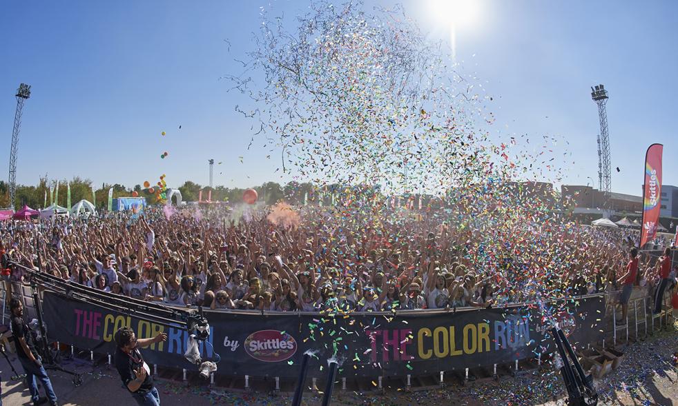Carrera Color Run - Imagen del público en general.