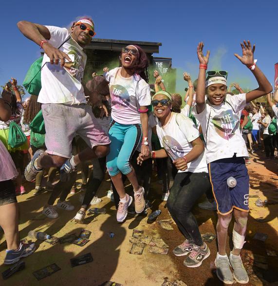 Carrera Color Run - Imagen del público en general.