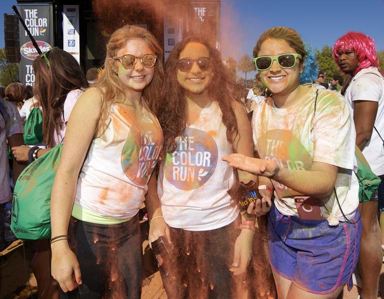 Carrera Color Run - Imagen participantes en la carrera.
