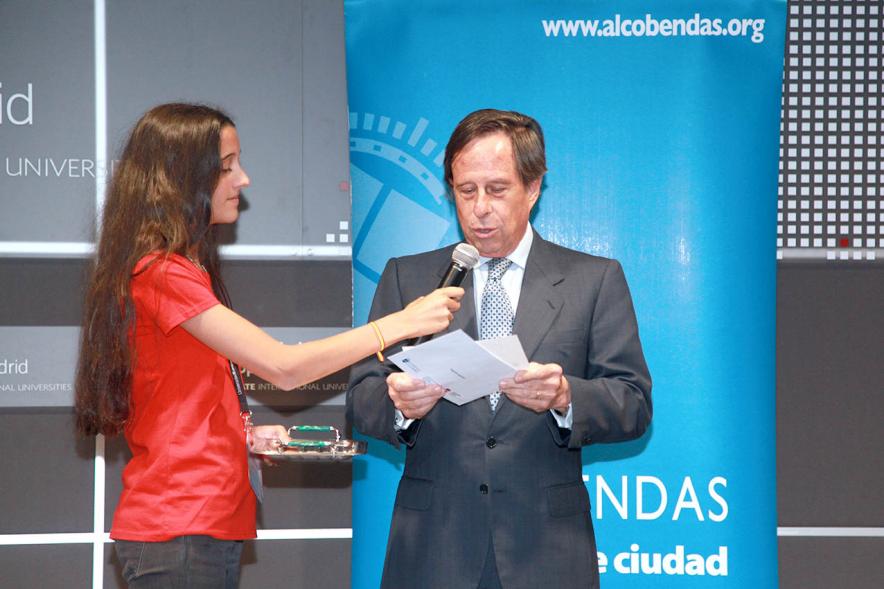 Primer Concurso de Debate Alcobendas - Universidad Europea de Madrid -  El alcalde participando.