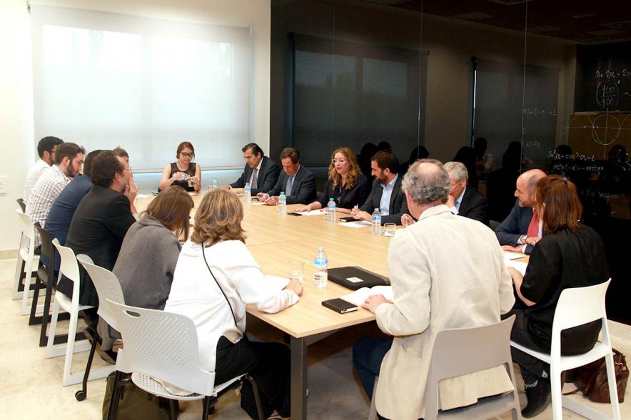 Primer Concurso de Debate Alcobendas - Universidad Europea de Madrid - Mesa de debate.