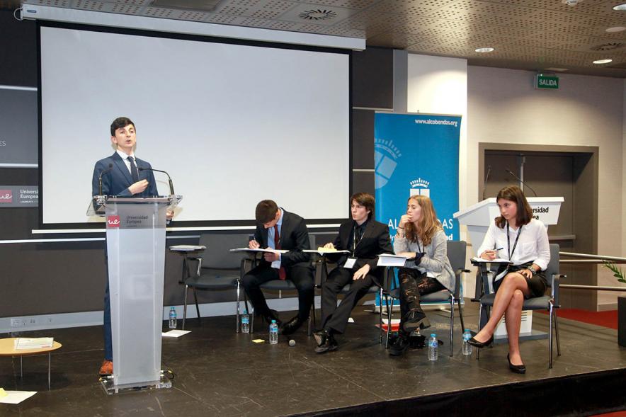 Primer Concurso de Debate Alcobendas - Universidad Europea de Madrid - Equipo de debate.