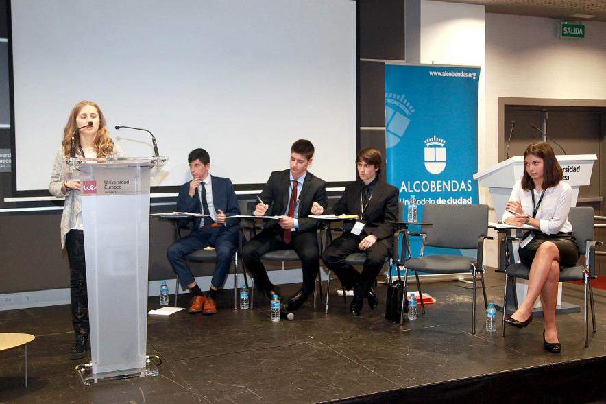 Primer Concurso de Debate Alcobendas - Universidad Europea de Madrid - Equipo de debate.