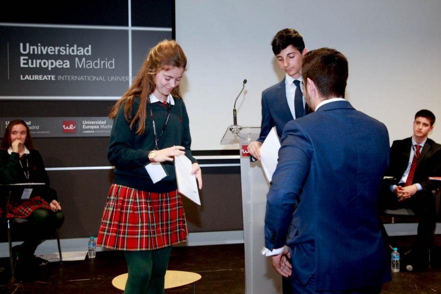 Primer Concurso de Debate Alcobendas - Universidad Europea de Madrid - Equipo de debate.