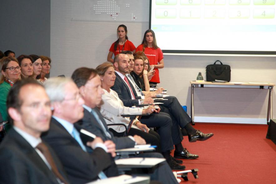 Primer Concurso de Debate Alcobendas - Universidad Europea de Madrid - Fila de autoridades.