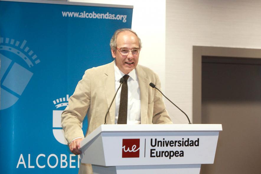Primer Concurso de Debate Alcobendas - Universidad Europea de Madrid - Un participante.