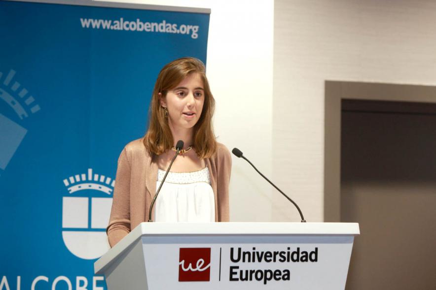Primer Concurso de Debate Alcobendas - Universidad Europea de Madrid - Una participante.