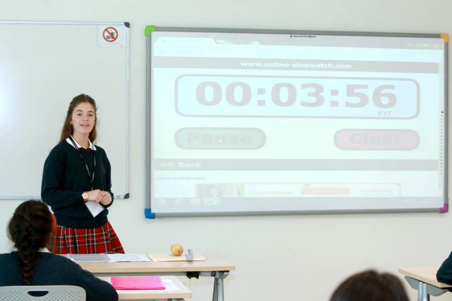 Primer Concurso de Debate Alcobendas - Universidad Europea de Madrid - Equipo de debate.