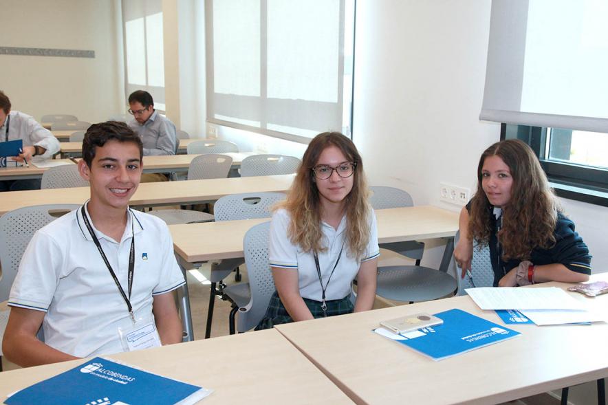 Primer Concurso de Debate Alcobendas - Universidad Europea de Madrid - Equipo de debate.