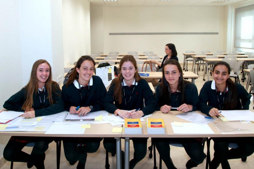 Primer Concurso de Debate Alcobendas - Universidad Europea de Madrid - Equipo de debate.