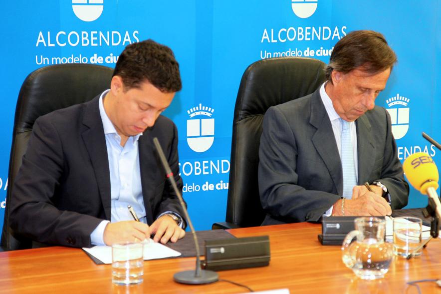 Momento de la firma